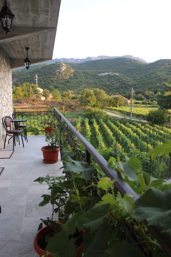 Studio And Winery Kalimut Virpazar Esterno foto